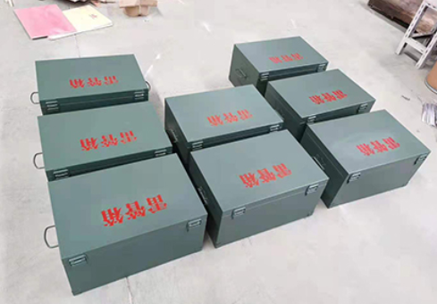 乳山炸药箱和雷管箱一般是怎么存放的？